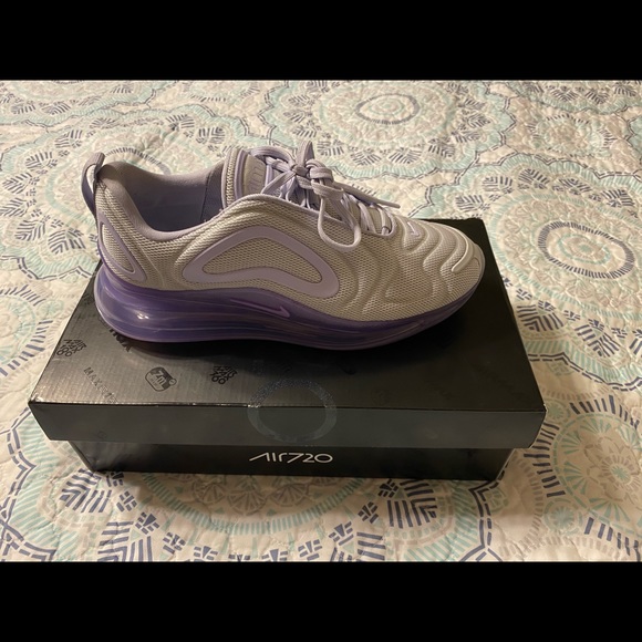 Nike Airmax 720 - Picture 8 of 8